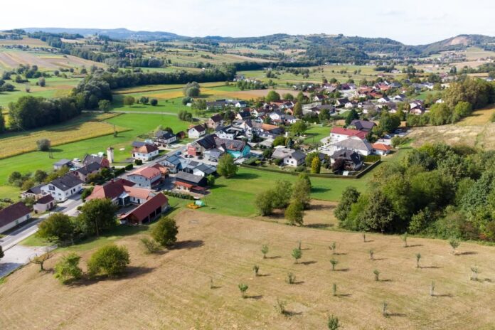 pertoca-zazivi-prenovljeni-sportni-park-odpira-svoja-vrata-foto-6a9ec36b9de2b-1788789611