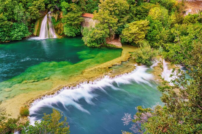 skoraj-dva-milijona-za-turisticne-projekte-kdo-so-prejemniki-sredstev-6a9d2ba57abc7-1788685221