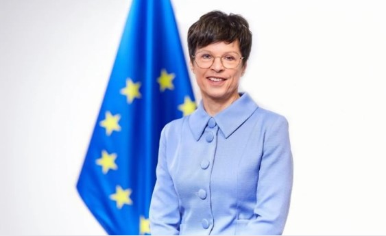 bi-slovenija-lahko-ostala-brez-svojega-komisarja-marta-kos-danes-odpira-eno-najobcutljivejsih-vprasanj-eu-6ac4e2d31b9f6-1791288019