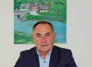 Papež za RTV o načrtih za Žužemberk: Nova občinska stavba, trgovski center in 50 stanovanj